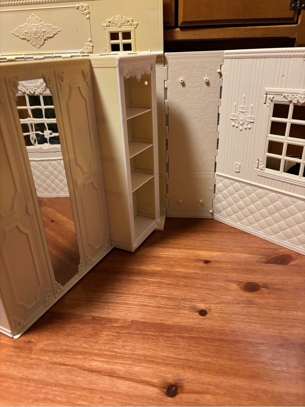 2008 MGA Bratz World House Folding Doll Playhouse - Picture 15 of 16